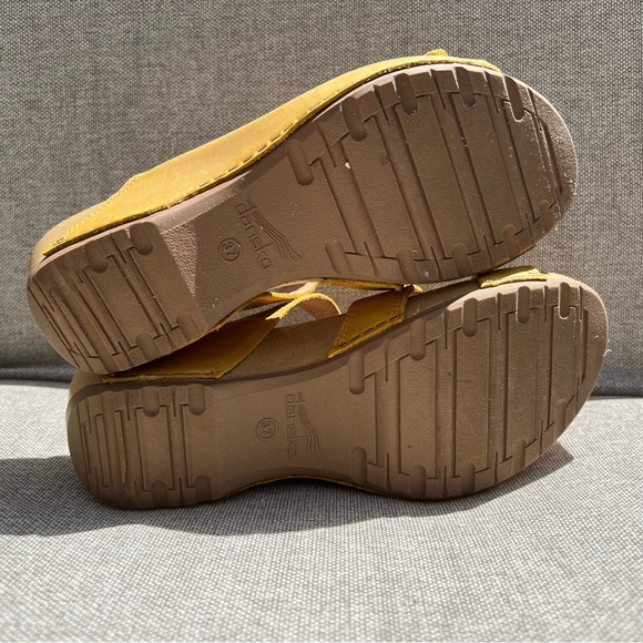 Women’s Dansko Wedge Sandals Leather Slide Shoes 3 Buckle Comfort Size 37 - Picture 11 of 14